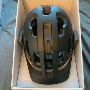 POC Axion SPIN Mountain Bike Helmet